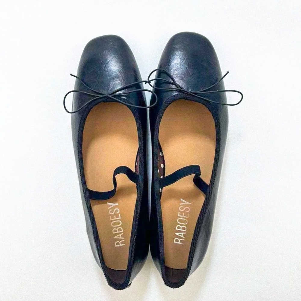 Ballet flats